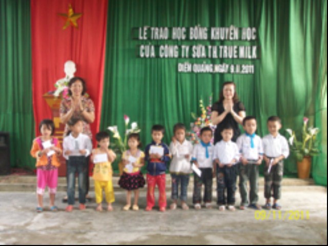 Những nghĩa cử cao đẹp nhân ngày nhà giáo Việt Nam