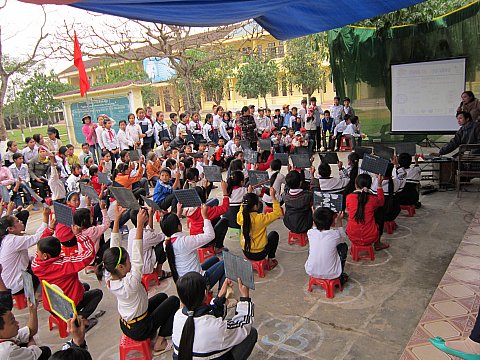 Hội thi rung chuông vàng